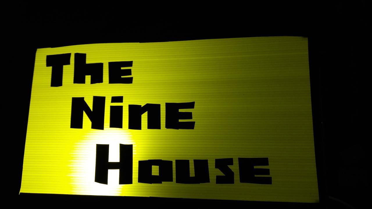 The Nine House Hostel Bangkok Buitenkant foto